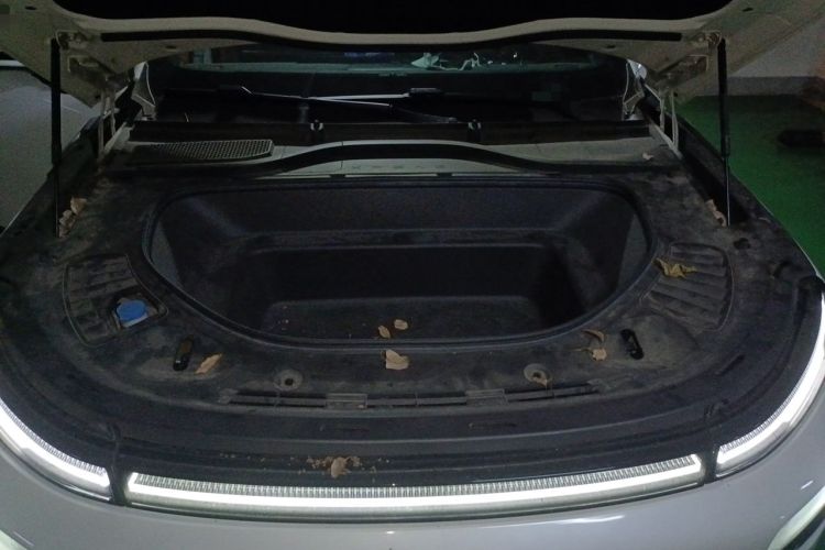 Used XPeng G9 2022 650 Performance Edition Max Engine Bay