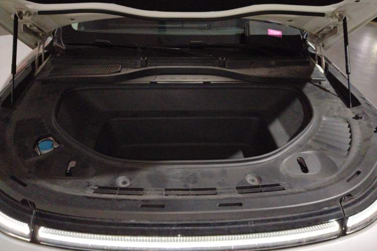 Used XPeng G9 2022 702 Pro Engine Bay