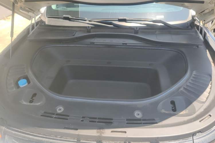 Used XPeng G9 2022 650 Performance Edition Max Engine Bay