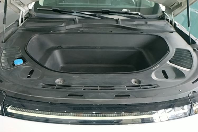 Used XPeng G9 2022 650 Performance Edition Pro Engine Bay