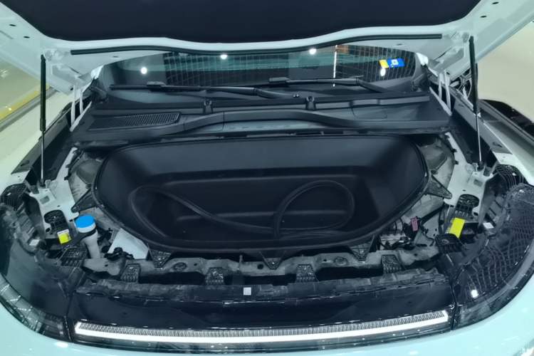Used XPeng G9 2022 702 Max Engine Bay