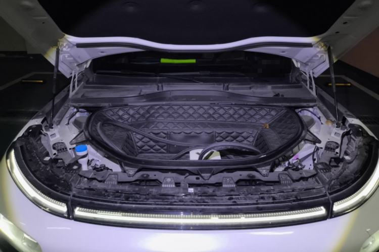 Used XPeng G9 2022 702 Max Engine Bay