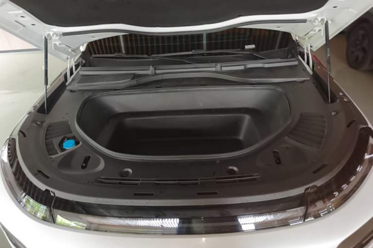 Used XPeng G9 2022 650 Performance Edition Max Engine Bay