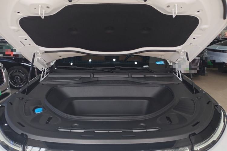 Used XPeng G9 2022 702 Max Engine Bay
