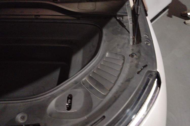 Used XPeng G9 2022 702 Pro Engine Bay Left