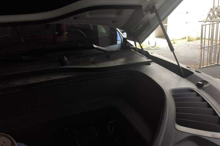 Used XPeng G9 2022 702 Pro Engine Bay Left