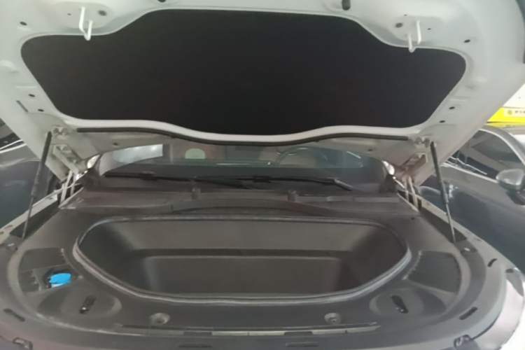 Used XPeng G9 2022 702 Max Engine Bay