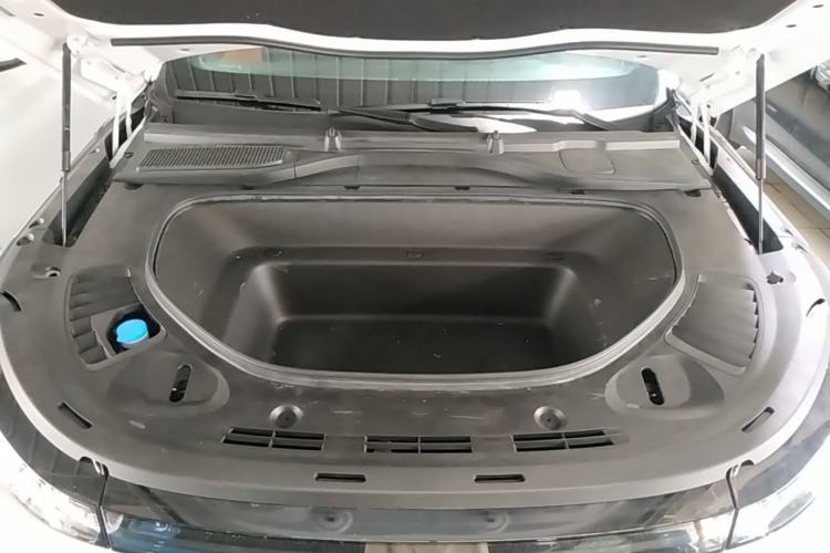 Used XPeng G9 2022 570 Pro Engine Bay