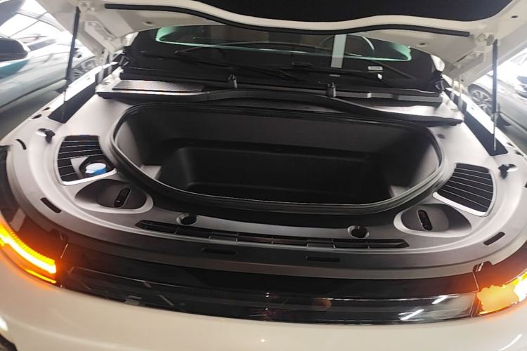 Used XPeng G9 2022 650 Performance Edition Max Engine Bay