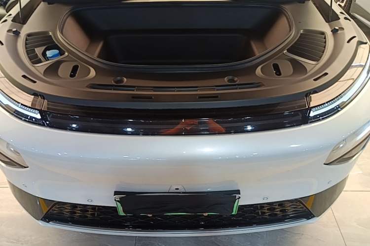 Used XPeng G9 2022 702 Pro Engine Bay