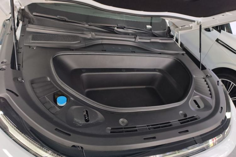 Used XPeng G9 2022 702 Pro Engine Bay