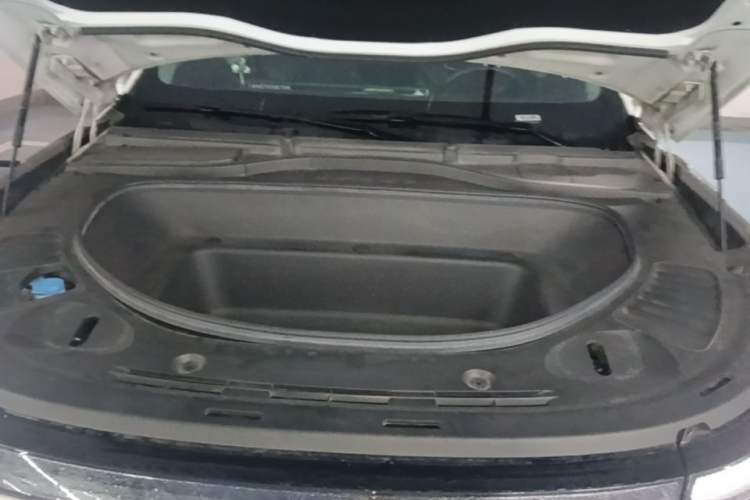 Used XPeng G9 2022 702 Pro Engine Bay