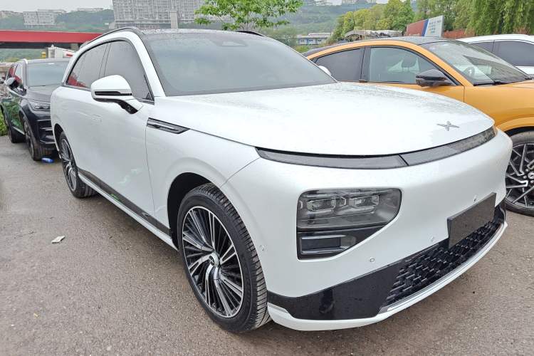 Used XPeng G9 2022 702 Max Exterior 1