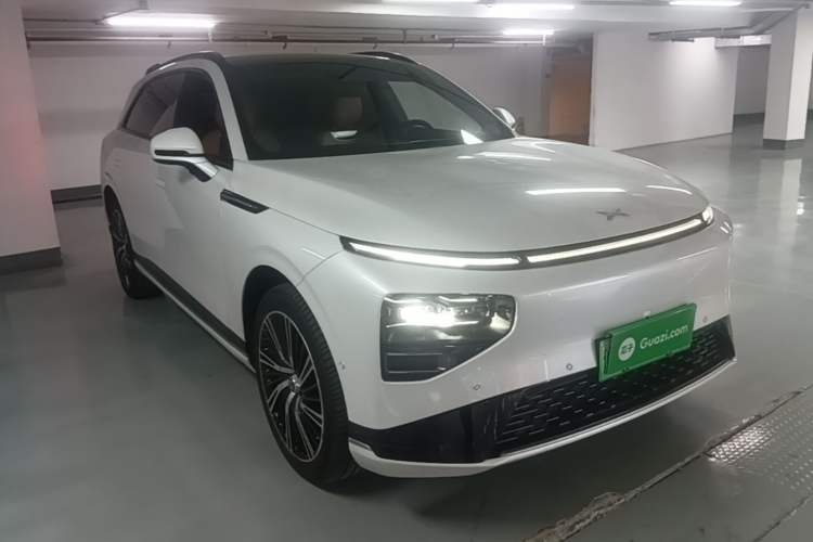 Used XPeng G9 2022 702 Max Exterior 1