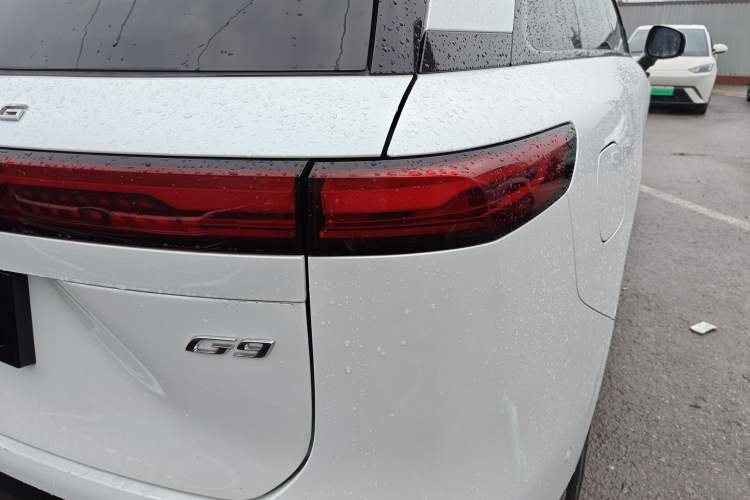 Used XPeng G9 2022 702 Max Exterior 3