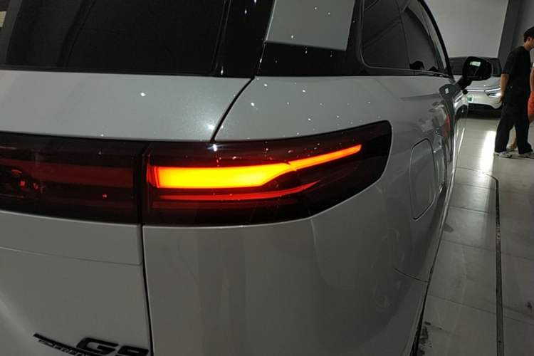 Used XPeng G9 2022 650 Performance Edition Pro Exterior 3