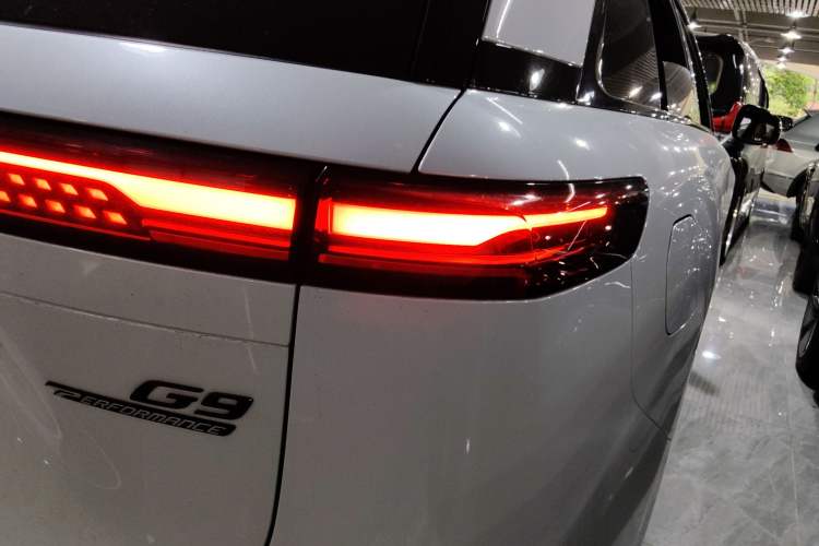 Used XPeng G9 2022 650 Performance Edition Max Exterior 3