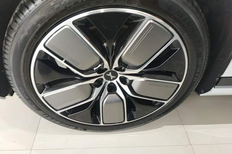 Used XPeng G9 2022 650 Performance Edition Pro Exterior 4