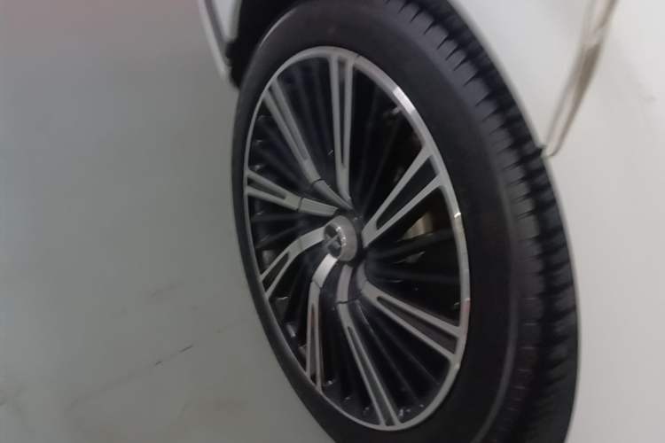 Used XPeng G9 2022 650 Performance Edition Max Exterior 5