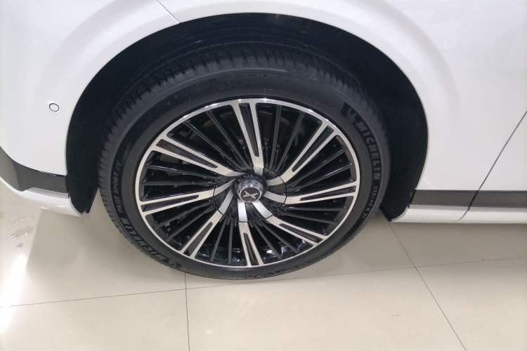 Used XPeng G9 2022 702 Pro Exterior 7