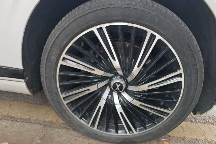 Used XPeng G9 2022 702 Max Exterior 7