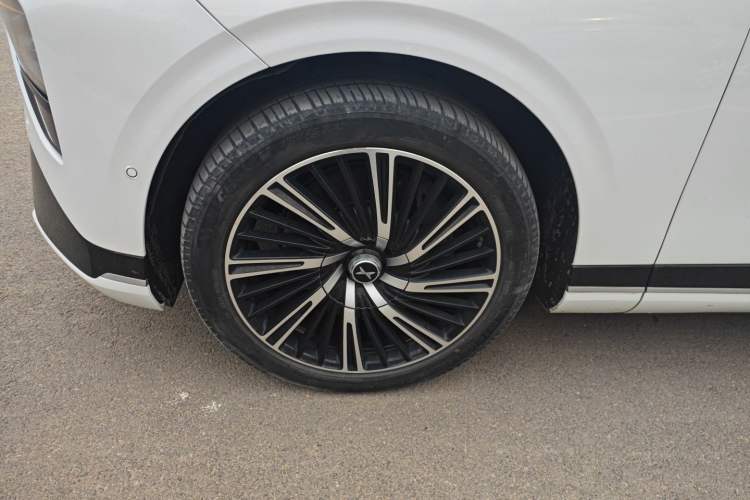 Used XPeng G9 2022 702 Pro Exterior 7