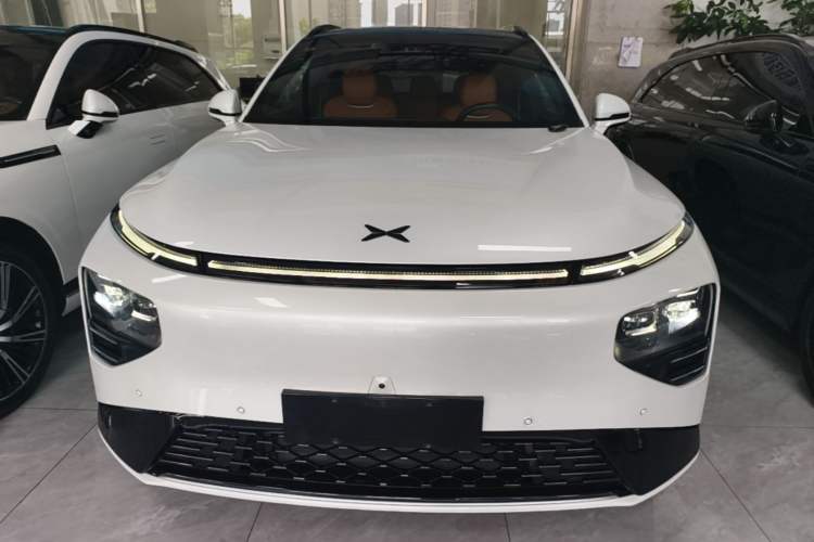 Used XPeng G9 2022 702 Max Front
