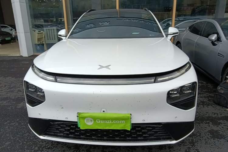 Used XPeng G9 2022 570 Pro Front