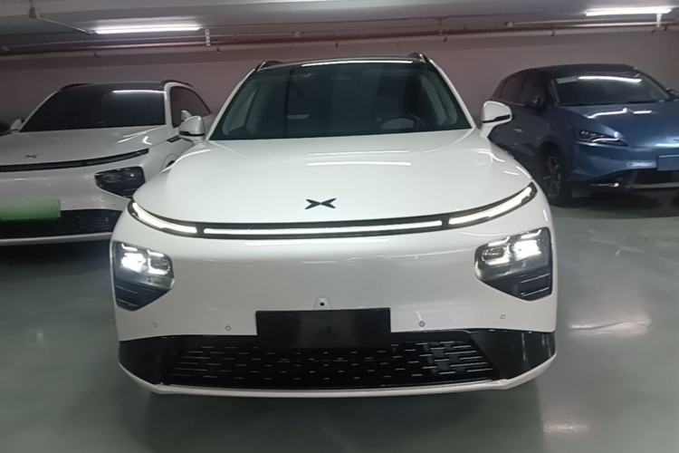 Used XPeng G9 2022 Edition 650 Commemorative Model Front