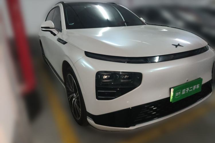 Used XPeng G9 2022 650 Performance Edition Max Front Right 45 Deg