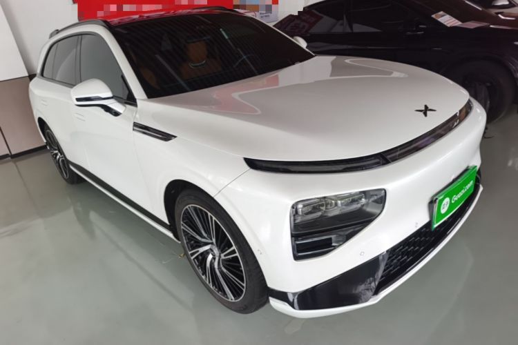 Used XPeng G9 2022 650 Performance Edition Max Front Right 45 Deg