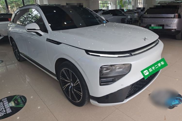 Used XPeng G9 2022 702 Max Front Right 45 Deg
