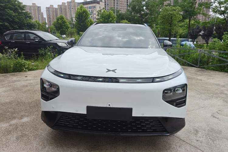Used XPeng G9 2022 570 Max Front