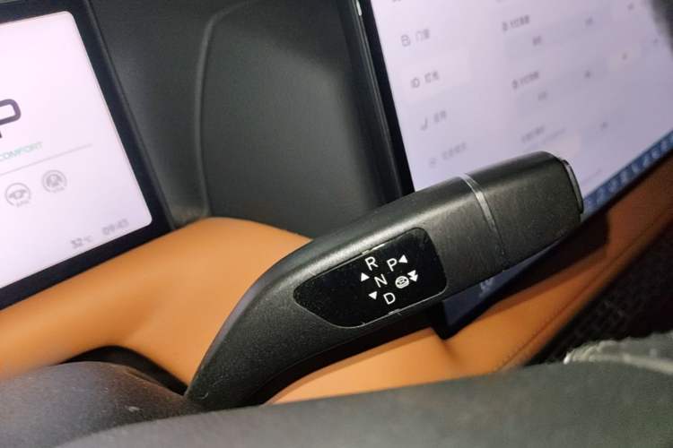 Used XPeng G9 2022 702 Pro Gear Lever