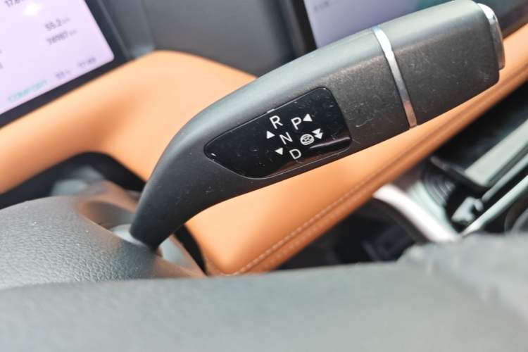 Used XPeng G9 2022 702 Pro Gear Lever