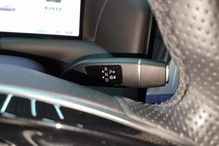 Used XPeng G9 2022 702 Pro Gear Lever