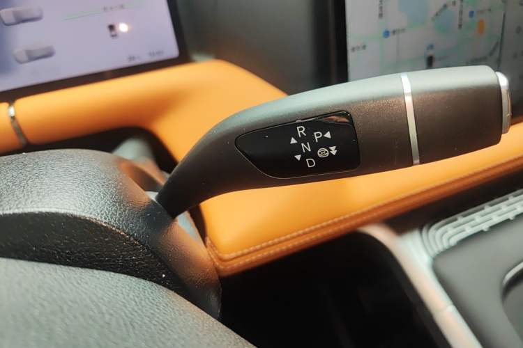 Used XPeng G9 2022 650 Performance Edition Max Gear Lever