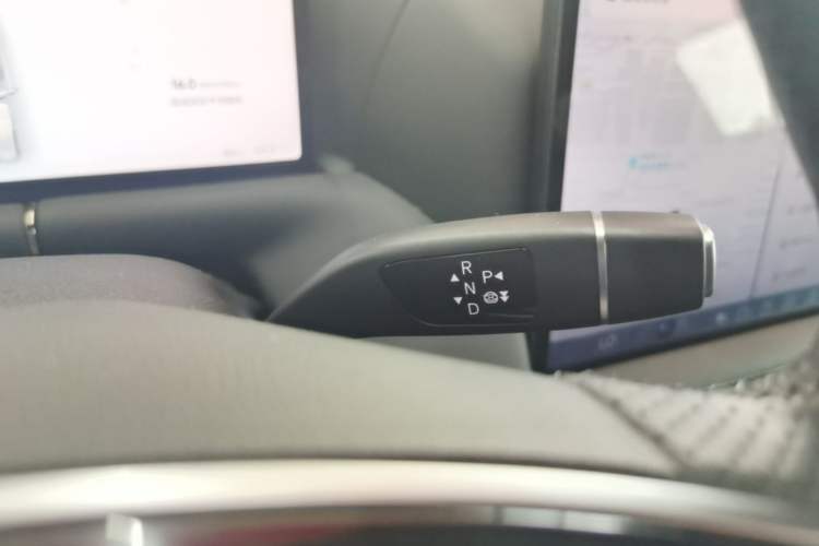 Used XPeng G9 2022 650 Performance Edition Max Gear Lever