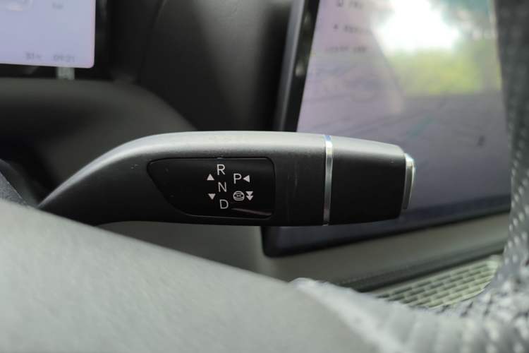 Used XPeng G9 2022 702 Pro Gear Lever