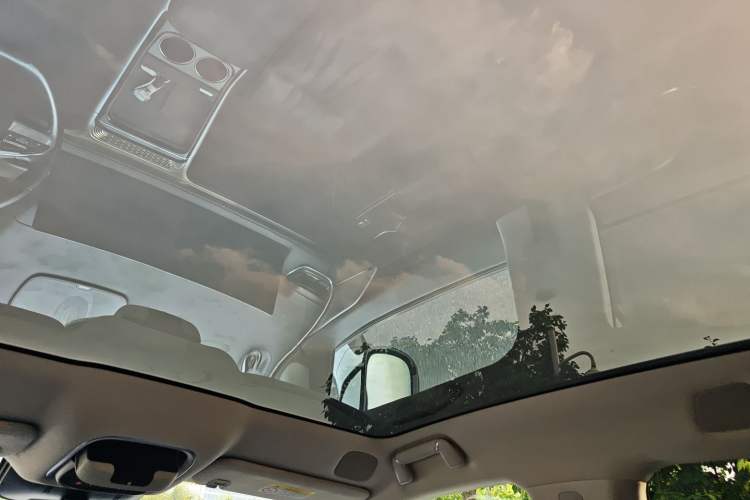 Used XPeng G9 2022 650 Performance Edition Max Headliner
