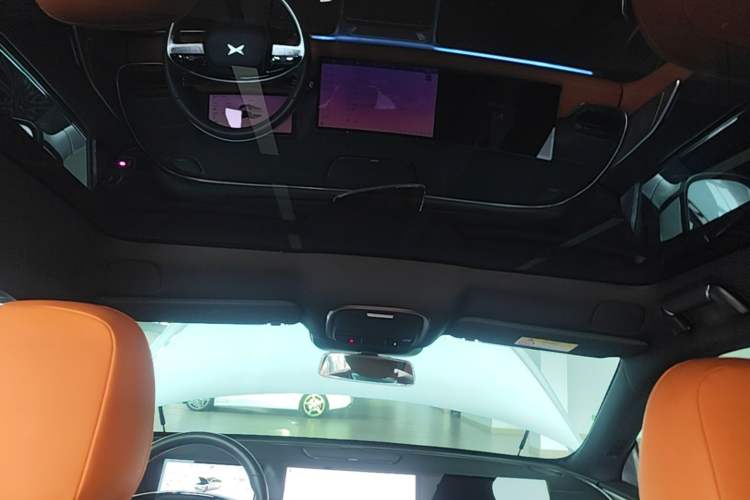 Used XPeng G9 2022 650 Performance Edition Max Headliner