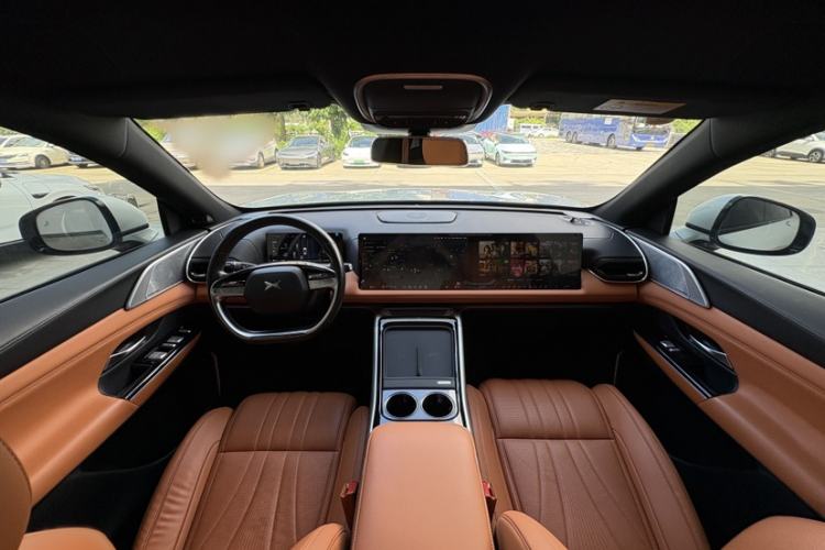 Used XPeng G9 2022 702 Pro Interior 1