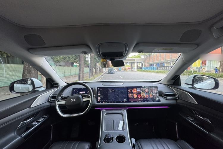 Used XPeng G9 2022 702 Pro Interior 1