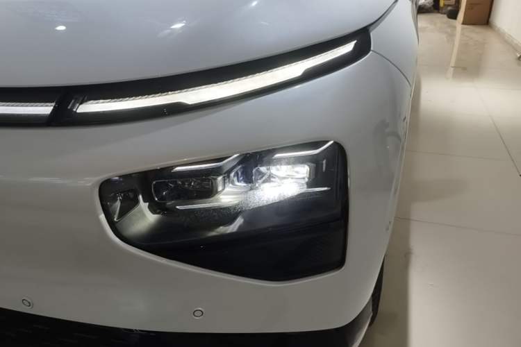Used XPeng G9 2022 702 Max Left Front Headlight