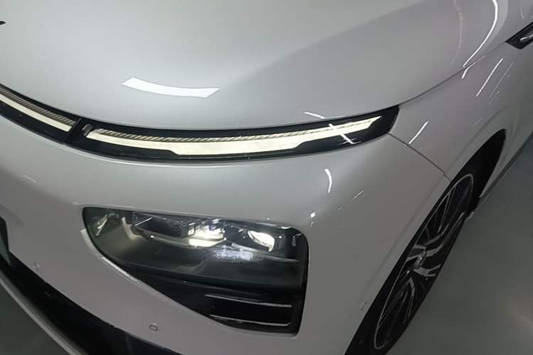 Used XPeng G9 2022 Edition 650 Commemorative Model Left Front Headlight