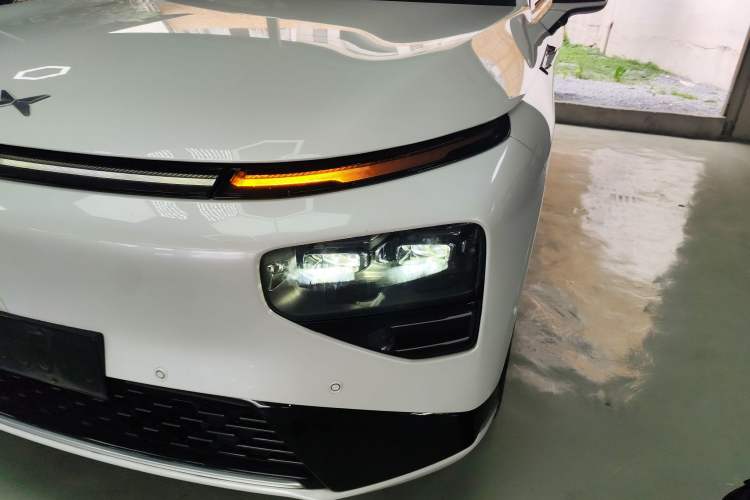 Used XPeng G9 2022 702 Max Left Front Headlight