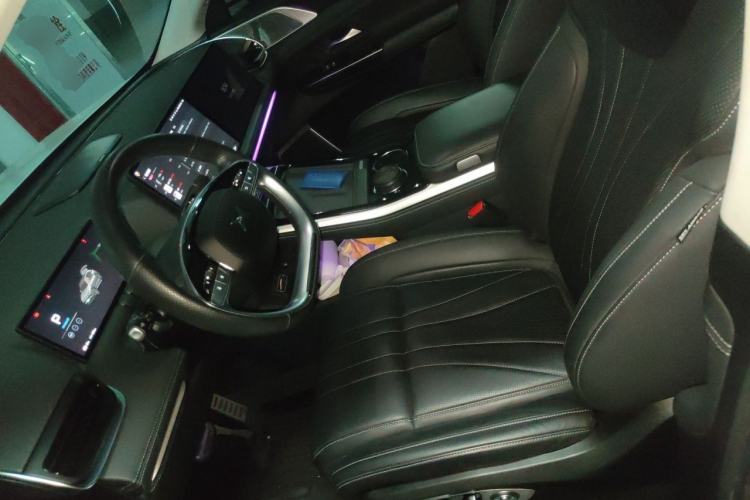 Used XPeng G9 2022 650 Performance Edition Max Left Front Seat