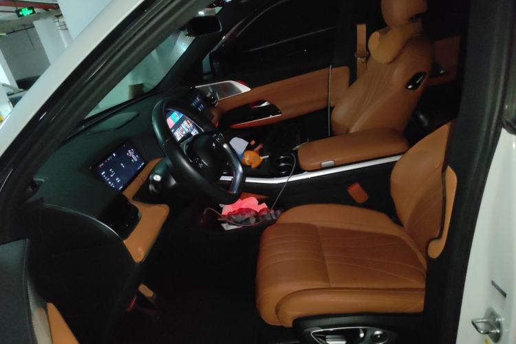 Used XPeng G9 2022 650 Performance Edition Max Left Front Seat