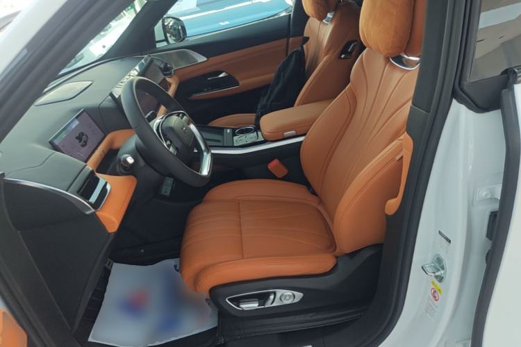Used XPeng G9 2022 650 Performance Edition Max Left Front Seat