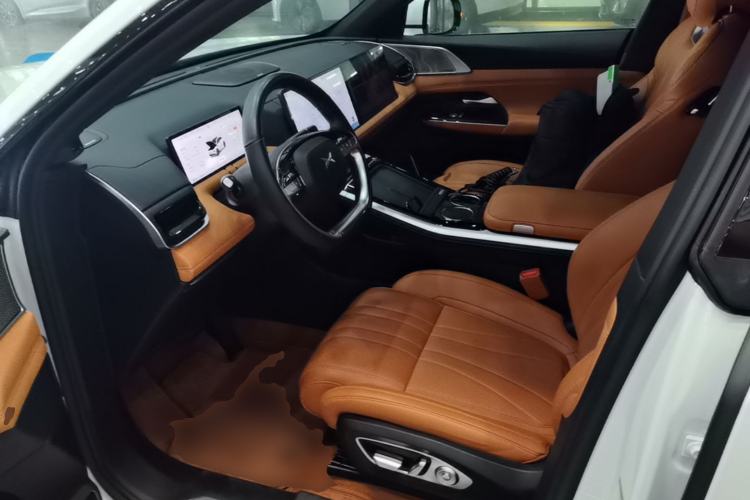 Used XPeng G9 2022 702 Max Left Front Seat
